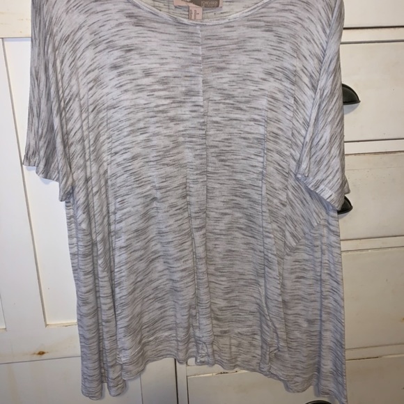 Women’s Heathered Top - Picture 2 of 3